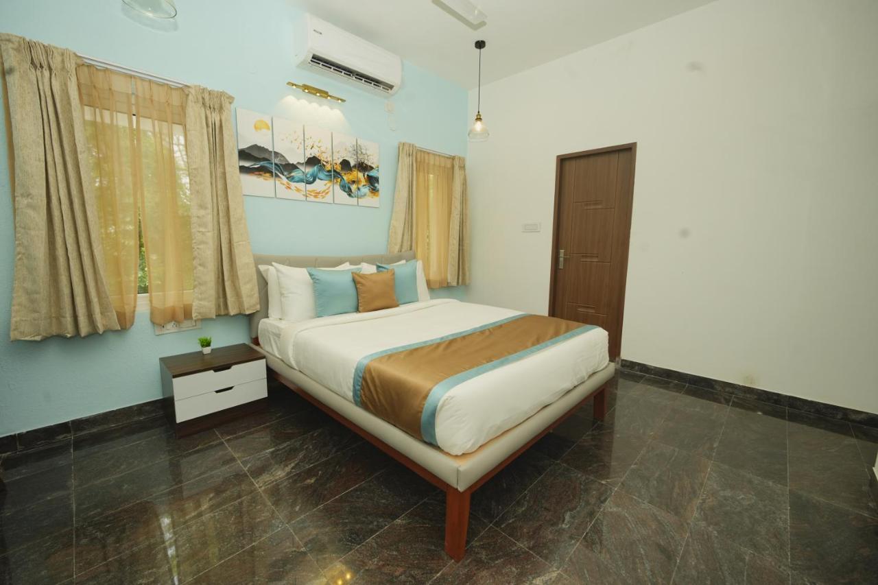 Bay Breeze Suites Csennai Kültér fotó