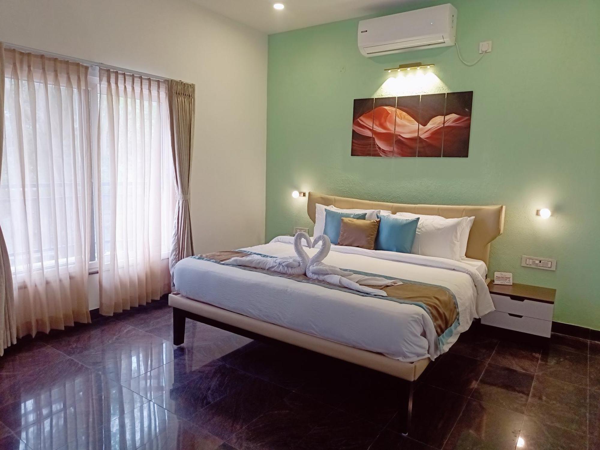 Bay Breeze Suites Csennai Kültér fotó