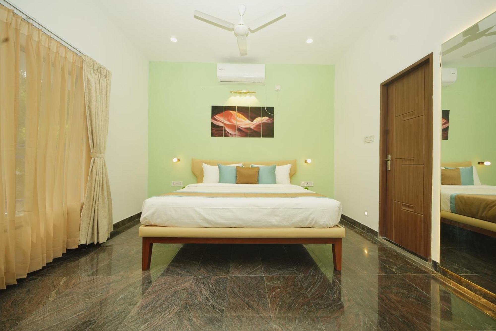 Bay Breeze Suites Csennai Kültér fotó
