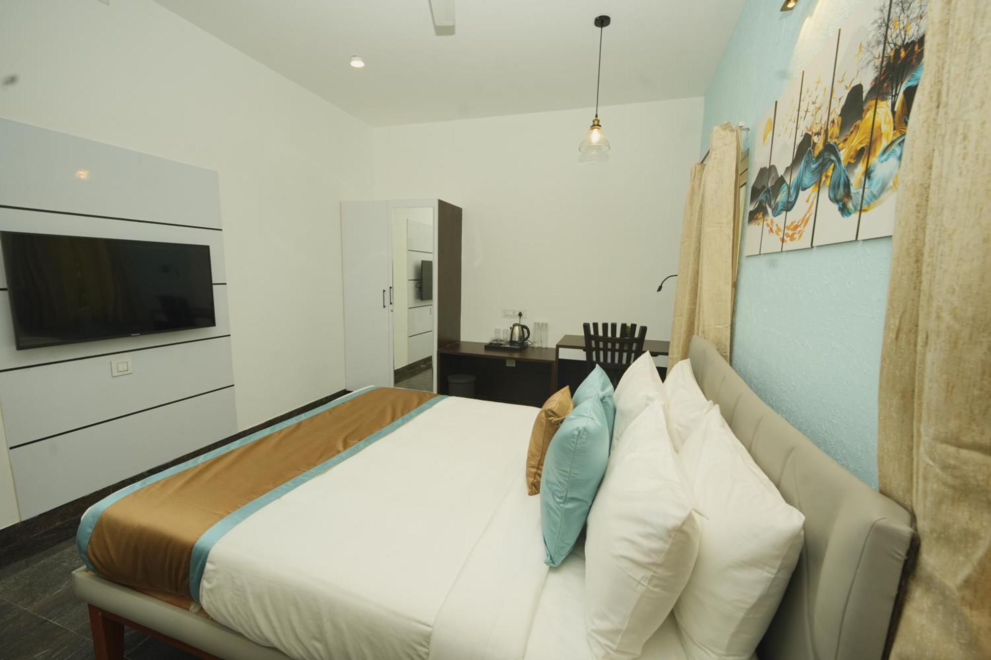 Bay Breeze Suites Csennai Kültér fotó